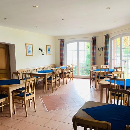 Weinhof Michael Morbach Hotel Целтинген-Рахтиг Екстериор снимка