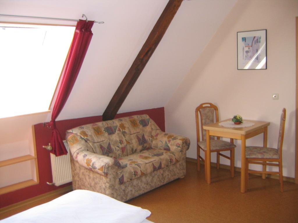 Weinhof Michael Morbach Hotel Целтинген-Рахтиг Екстериор снимка
